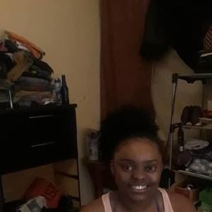 Meet your Posher, Candice